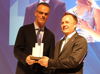 Lars Detlefs (links) und Dr. Dr. Gerhard Ebinger (Bild: Tom Kohler)