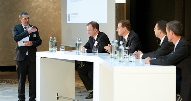 Von Risiken und Chancen: Podiumsdiskussion portfolio masters 2015