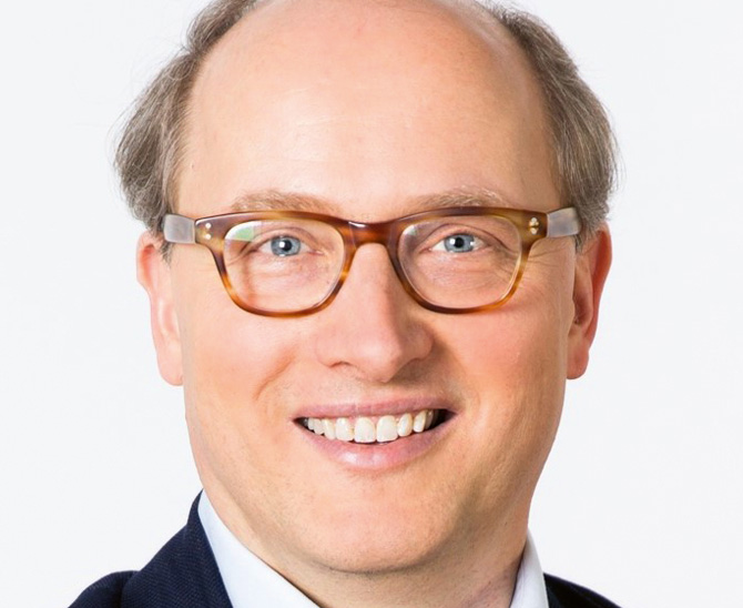 Prof. Dr. Wolfgang Drobetz, Universität Hamburg