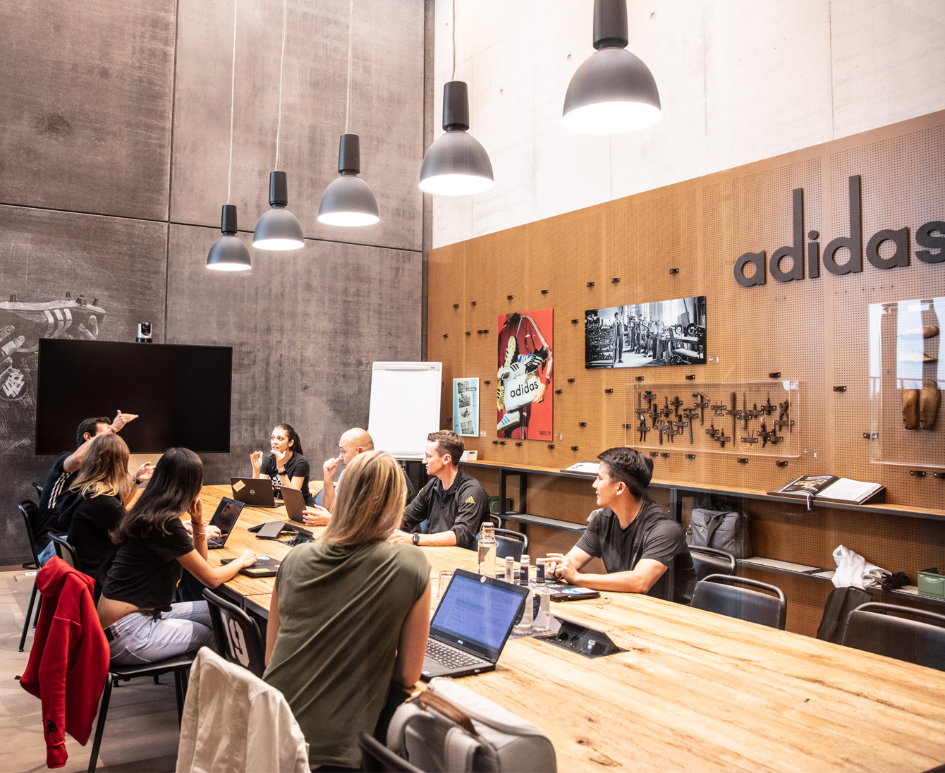 Cash und Pensions: von A wie Adidas bis Z wie Zalando