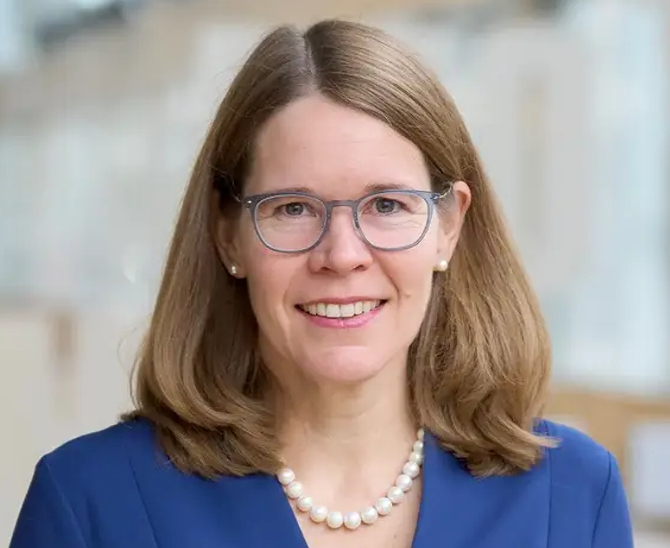 Anja Nieberding macht Pension Buy-outs